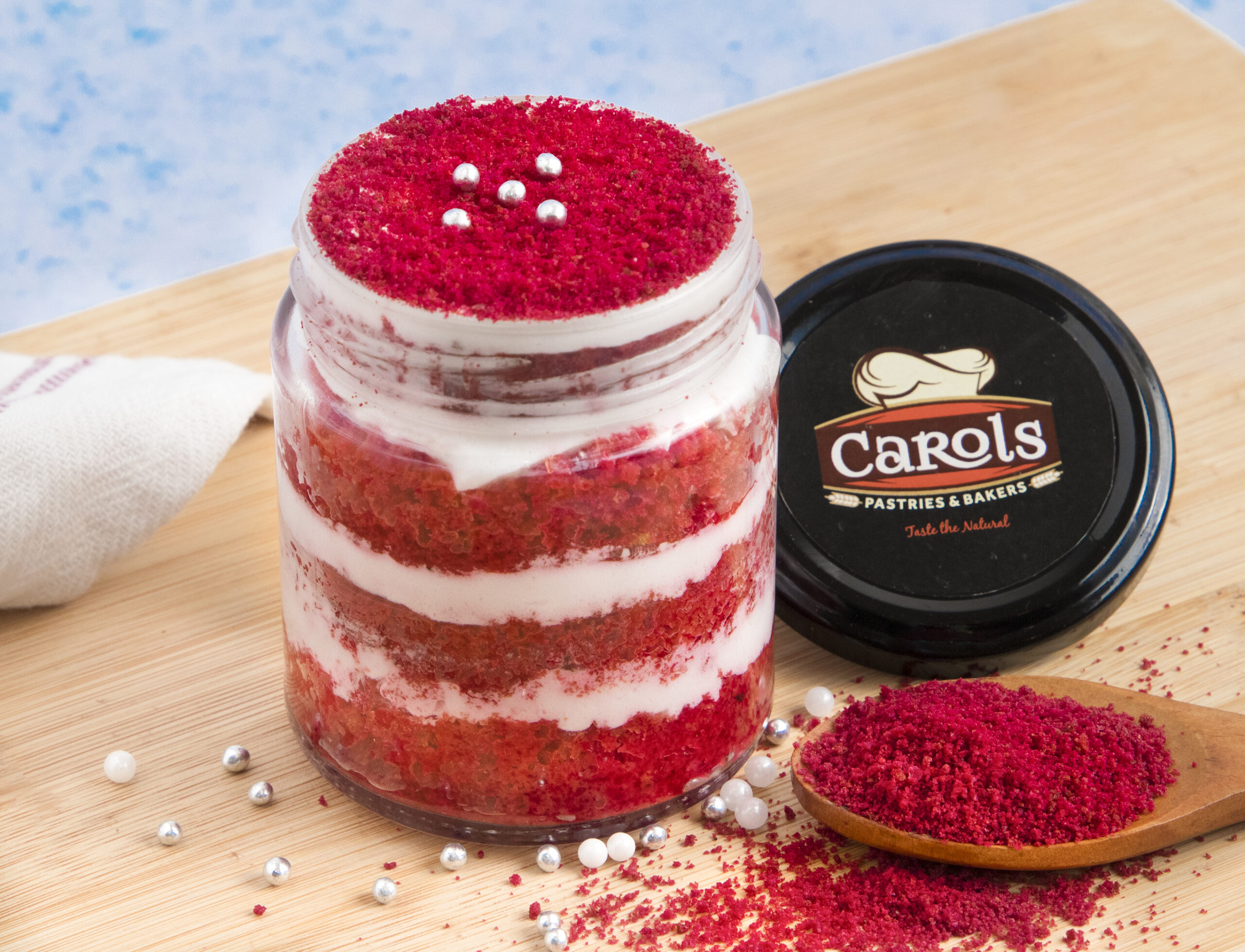Crimson & Cream Cake in a Jar - Moonlight Cakes